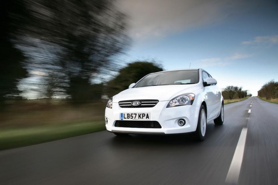  Kia pro_cee&rsquo;d 2008 года  (фото 45 из 182)